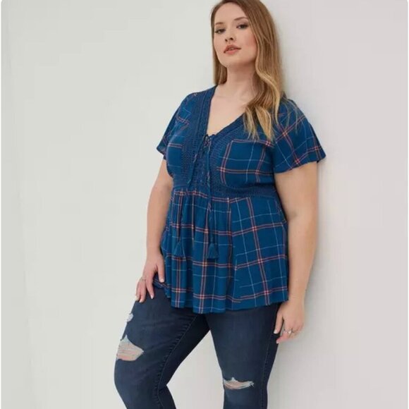 Torrid Size 3 Babydoll Crinkle Gauze Crochet Inset Lace Up Top Blue Plaid 3X - Picture 1 of 9